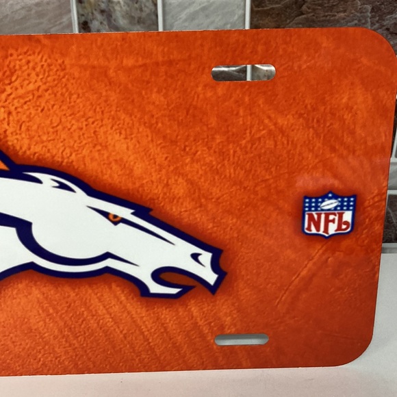 Denver Broncos License Plate And Cup Holder Inserts - Picture 4 of 5